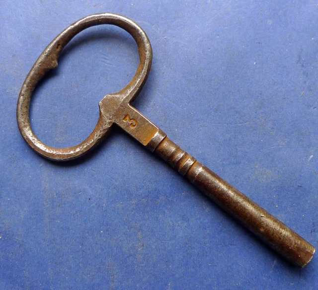 Clef De Pendule N°11 - Faite Main - À Nettoyer