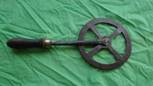 OUTIL ANCIEN - CISEAU A BOIS - GOUGE, Fer Forgé, Charron, charpentier, menuisier EUR 20,00