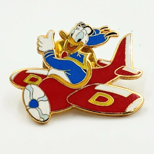 DISNEY PIN DONALD Duck Flying a Red PlaneWalt Disney Travel Company