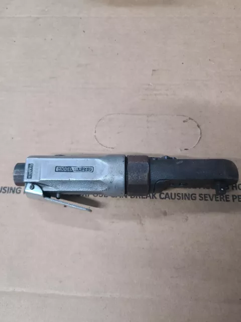 MAC Tools 1/4" drive Air Ratchet Model AR249 - Pre owned