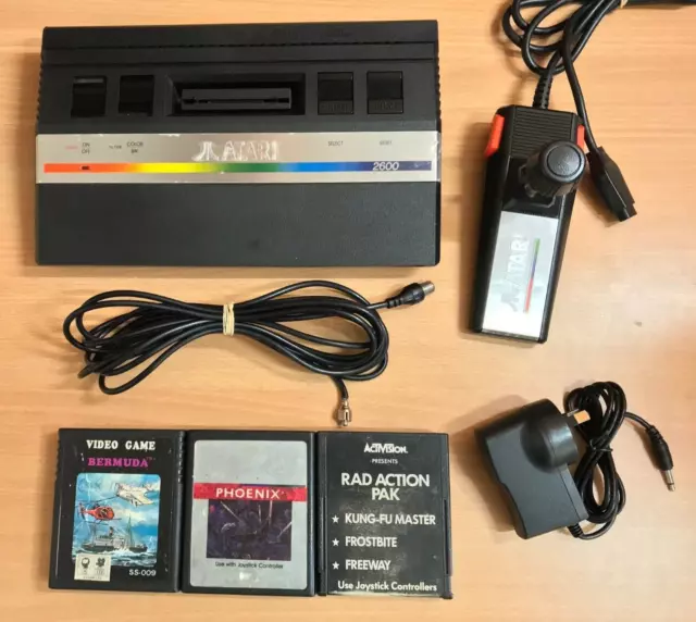 Atari 2600 Junior Console + 5 Games - Complete Setup