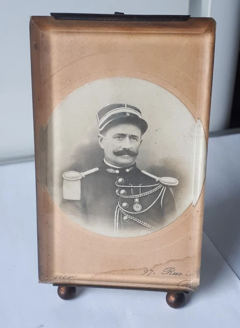 PORTRAIT HOMME,PORTRAIT JEUNE homme dans son cadre, ancien, dessin