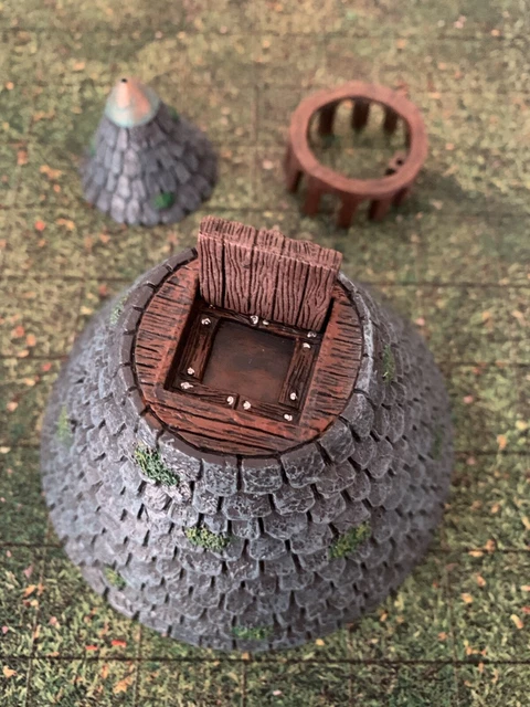Dwarven Forge Small Tower roof cone set painted 4-pieces Dwarven Forge Small Tower roof cone set painted 4-pieces