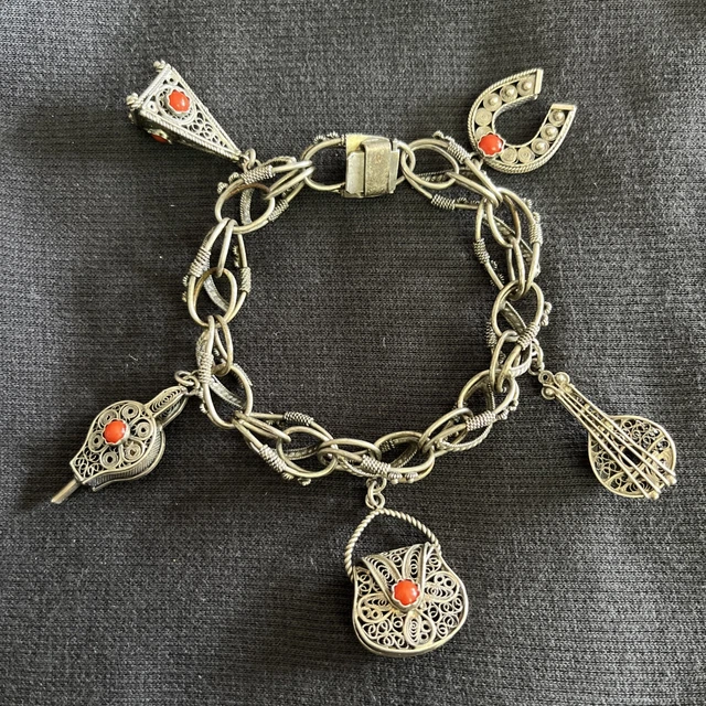 Bracelet Étrusque Ancien En Argent Massif 800 - Breloque Pierre Multicolore - Italie