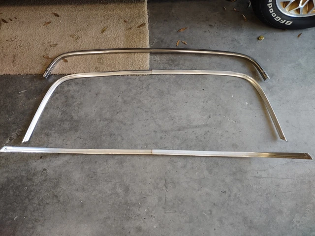 1978-87 El Camino Rear Window Mouldings Plus Upper Roof Window Rail Trim Nice 1978-87 El Camino Rear Window Mouldings Plus Upper Roof Window Rail Trim Nice
