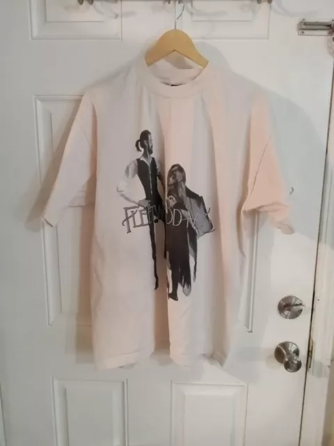 Vintage Giant 1997 Fleetwood Mac Reunion Tour Tee Size XL Great Condition! Vintage Giant 1997 Fleetwood Mac Reunion Tour Tee Size XL Great Condition!