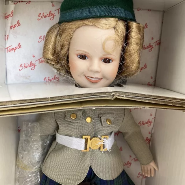 SHIRLEY TEMPLE Wee Willie Winkie Danbury Mint 14" Dolls Of Silver Screen Box