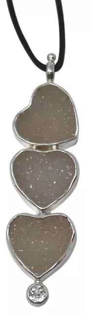 Silber Anhänger mit 3 Herzen aus weißen Achat Drusen und einem Topas, 7 cm