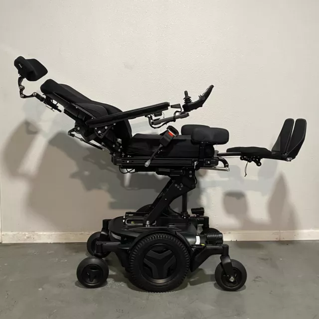 Permobil M3 Wheelchair,Power Tilt,Recline,Legs And Lift. Lights