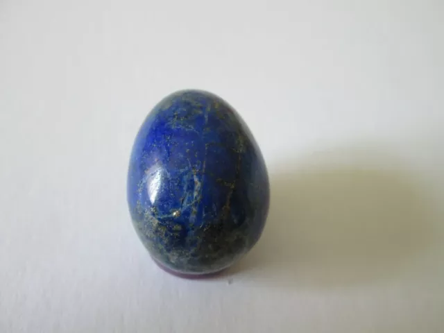 Schönes Lapis Lazuli Ei mit Pyrit Einschlüsse Ostern