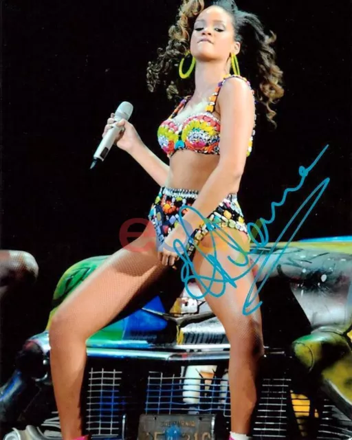 RIHANNA Singer Autographed Signed 8x10 Photo reprint