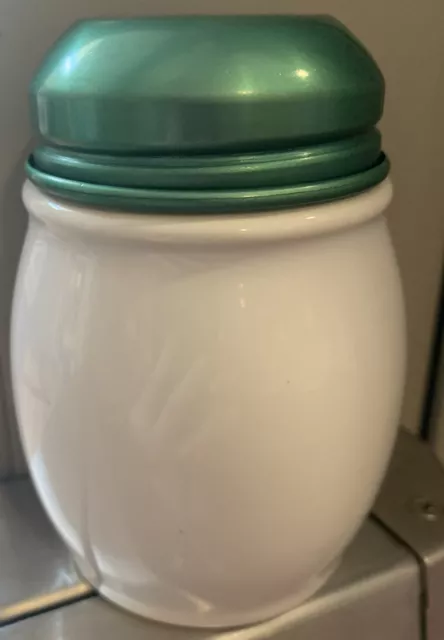 Kraft 100% Grated Parmesan Cheese Shaker Porcelain w/ Green Metal Lid 2