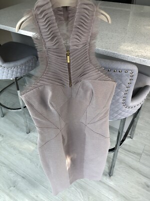 Karen Millen Fitted Pencil Bodycon Dress With Ruffles And Gold Zip. Size 6/8