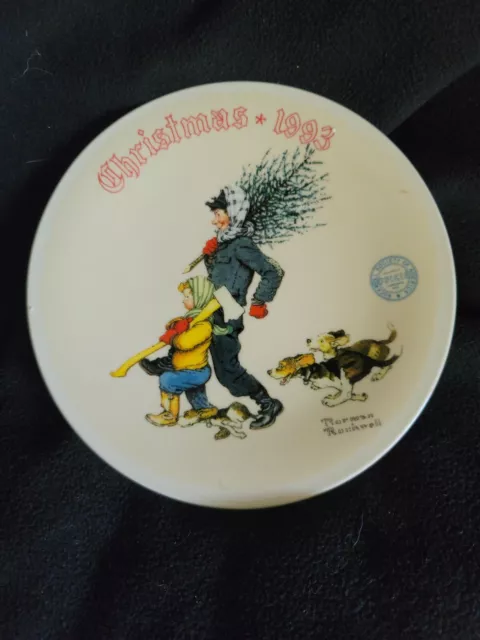 Norman Rockwell 1993 Christmas Plate "The Tree Brigade" Knowles