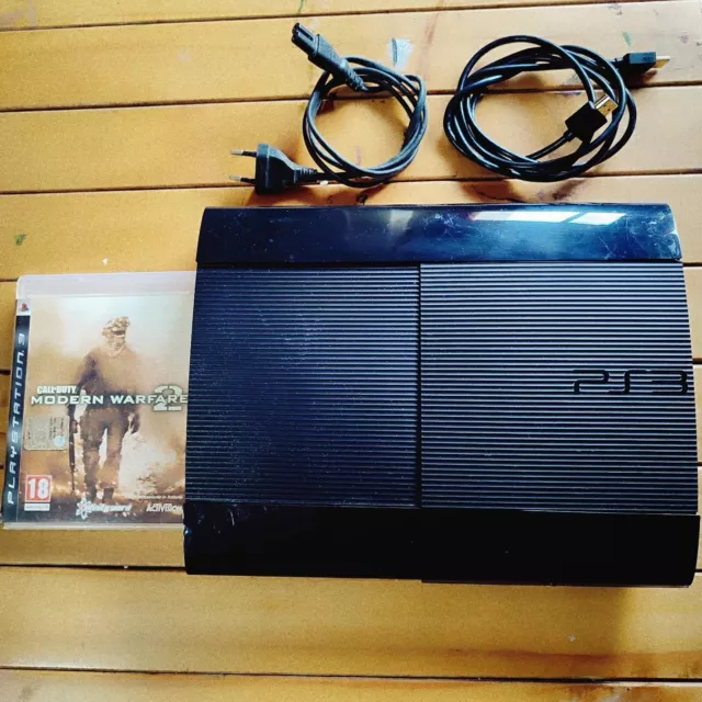 Console Sony Ps3 Super Slim 300gb + cavi e gioco Call Of Duty MV2 senza joystick