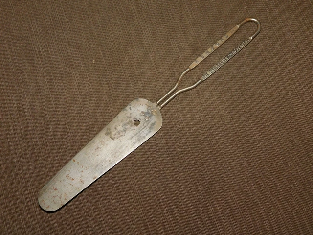 Vintage Kitchen Cake 11" Long Rumford The Wholesome Baking Powder Icing Spreader