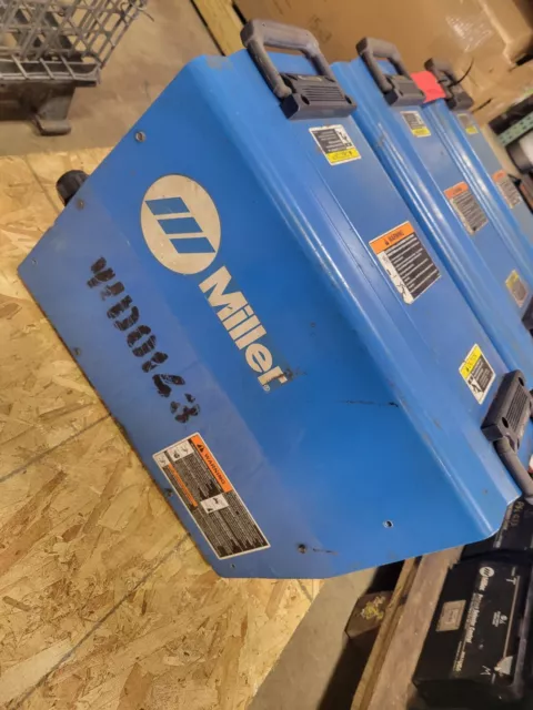 Miller XMT304 Mutiprocess Welder CC/CV