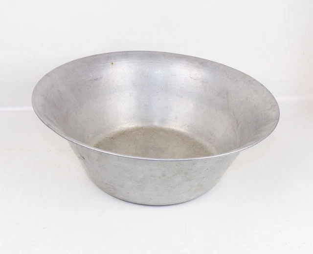 Antiguo Tazón de Fuente Aluminio Palangana Maceta