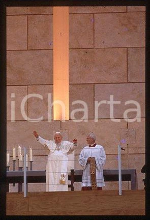 Pope John PAUL II - GIORNATA MONDIALE DELLA GIOVENTÙ 1997 * 35mm vintage slide 5