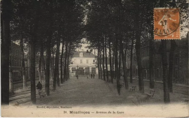 CPA Montlucon Avenue de la Gare (1155807)