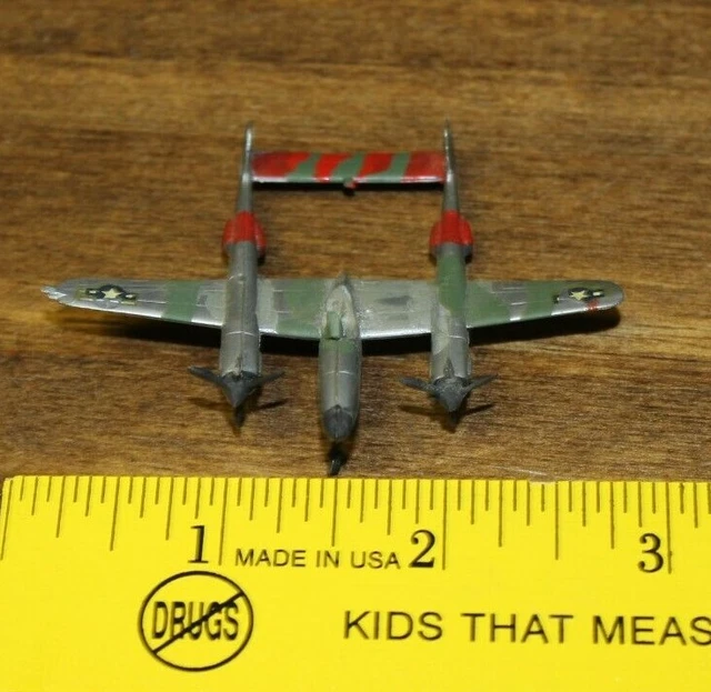 Ww2 vintage plastic twin engine plane for modding or repair 4 55
