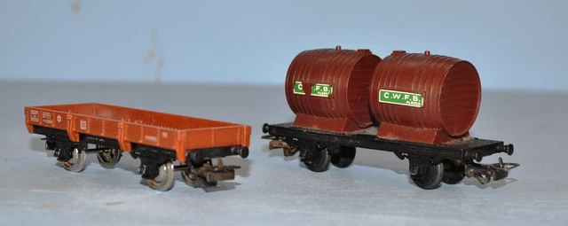 JOUEF Champagnole lot de 2 wagons de marchandises : bifoudre et plat bords bas