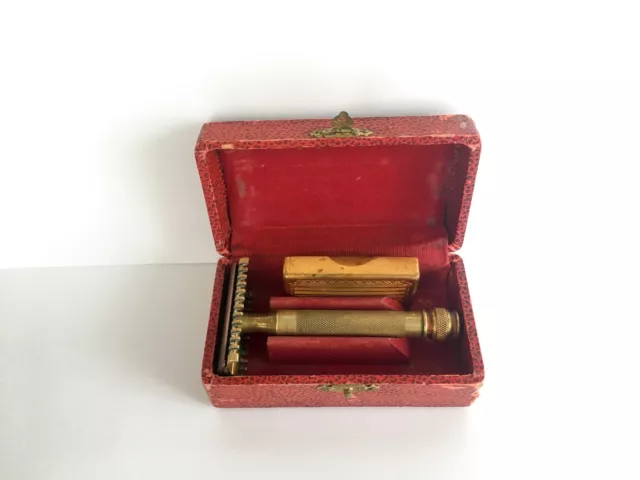 Vintage Authentic Gillette Safety Razor Made in USA with Box Antique
