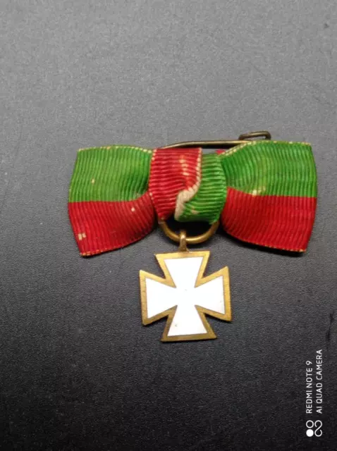 Ancienne Médaille broche militaire croix Blanche , 1908 ,WW1, WW2, à identifier.