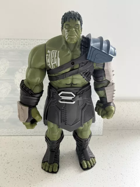 Marvel Hasbro Thor Ragnarok Gladiator Hulk 14" Action Figure Talking Hulk Smash