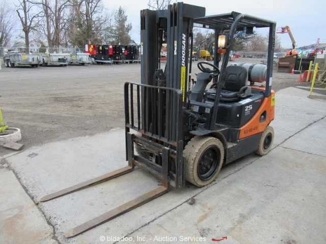 2014 Doosan G25P-5 4,600 lbs Warehouse Forklift Lift Truck D/F bidadoo
