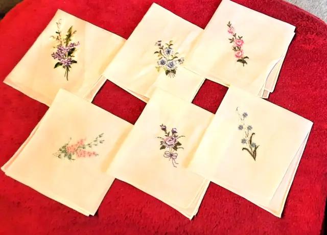 6 neue Damen - Taschentücher mit Stickerei