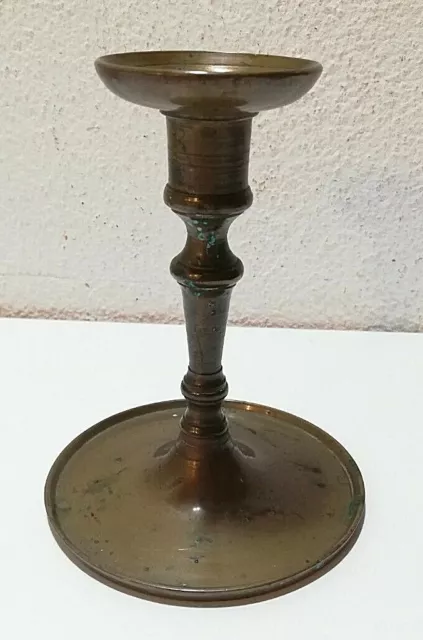 WUNDERSCHÖNER MASSIVER BIEDERMEIER KERZENLEUCHTER AUS MESSING 12,3 cm um 1820