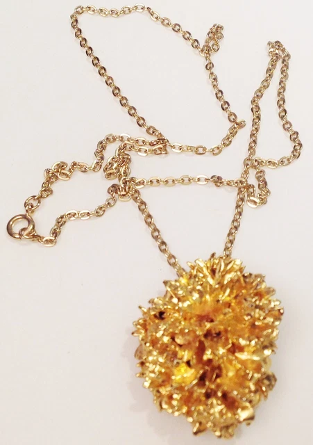 Pendentif Coquillage Violet Doré à L'or Fin 24k - Chaîne Incluse - Bijou Vintage - Occasion Très Bon état