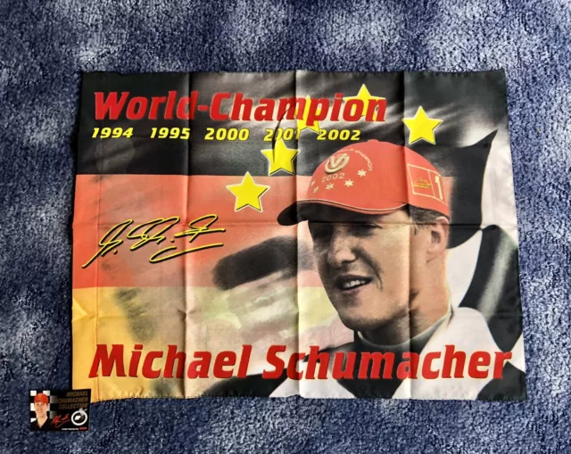 Michael Schumacher Collezione Bandiera Campione del Mondo Ufficiale 2002 Ferrari