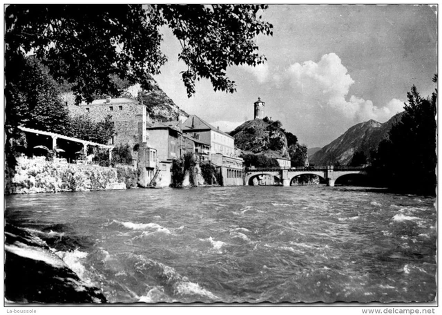 09 TARASCON SUR ARIEGE --- le castella donjon du XVIe