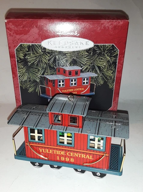1998 Hallmark Keepsake Ornament - Yuletide Central Fifth in the Series