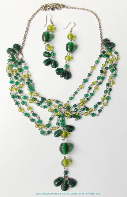 Lot De Colliers Fantaisie Plastron - Perles De Verre Vert Dégradé, Breloques, Neuf Sans Emballage
