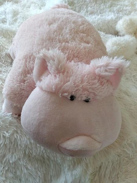 Pillow Pets Soft 18 inch Pink Plush Pig Converts to a soft comfy pillow