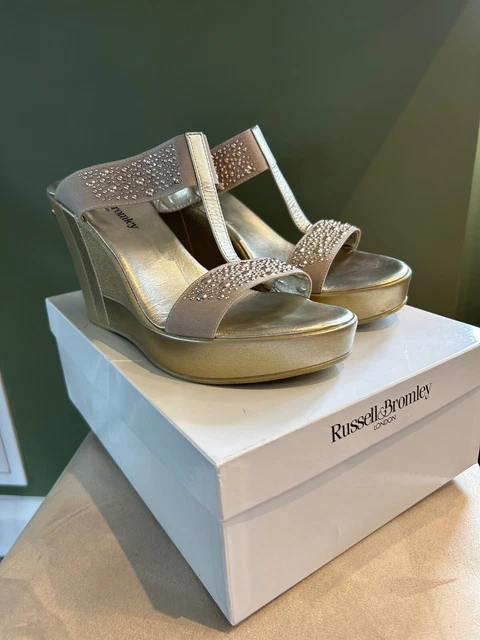 Russell and on sale bromley gold wedges
