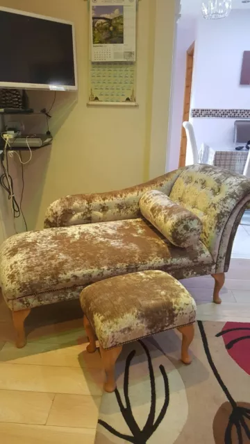 Chaise Lounge Chesterfield Chair Gold Velvet Buttoned Tufted Flex Sofa.