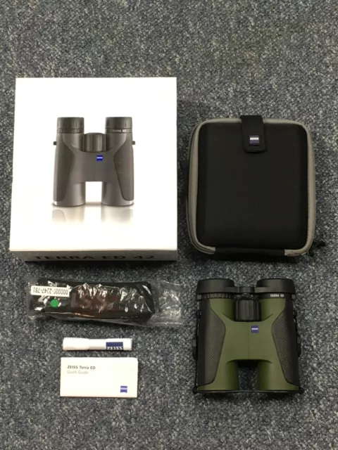 Zeiss Terra ED 8x42 Binoculars Green 524203 - New in Open Box