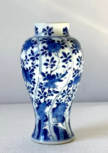 Antique Qing Dynasty KangXi Period Leaf Mark Vase White & Blue Chinese Ceramics