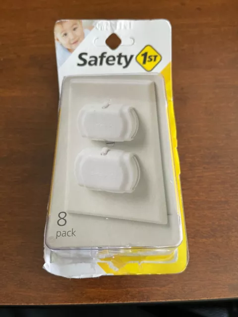 Safety 1st Deluxe Press Fit Outlet Plugs, 8 Count