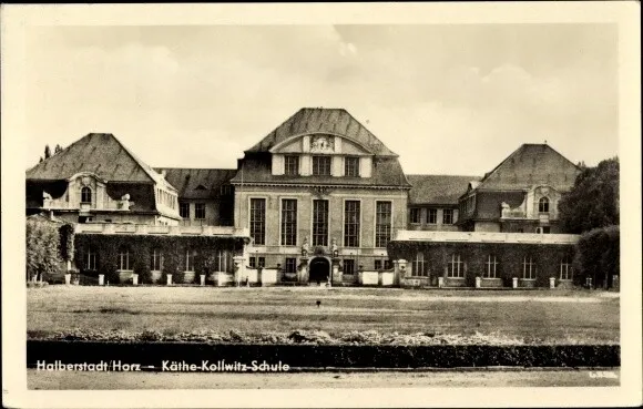 Ak Halberstadt in Sachsen Anhalt, Käthe Kollwitz Schule - 10241437