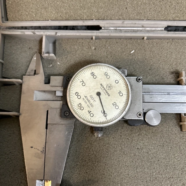 MITUTOYO 505677 DIAL Caliper 0 to 12" 0.001 Graduation Shock Proof