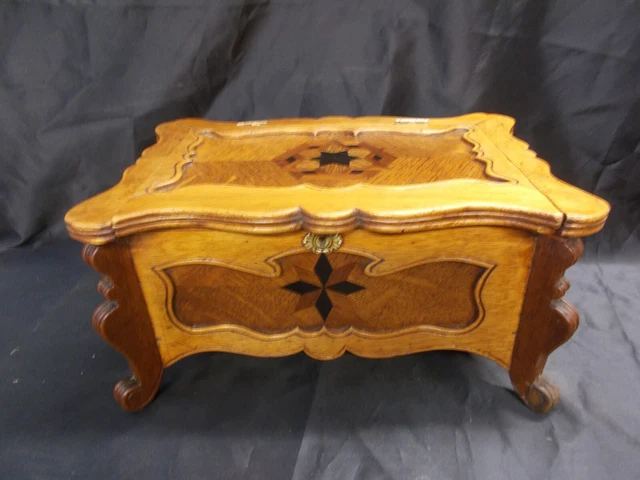 GRANDE BOITE EN BOIS MASSIF A THE BIG WOODEN TEA BOX INDIA