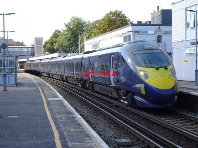 PHOTO CLASS 395 6-Car Emu No 395 024 Jonnie Peacock At Gillingham On A ...