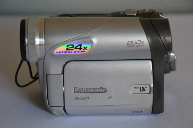 Videocamera miniDV Panasonic NV-GS17 testata/funzionante ma leggere la descrizione
