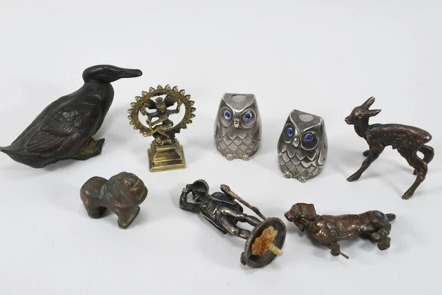 J63U70- Varia figuras de metal, bronce, latón