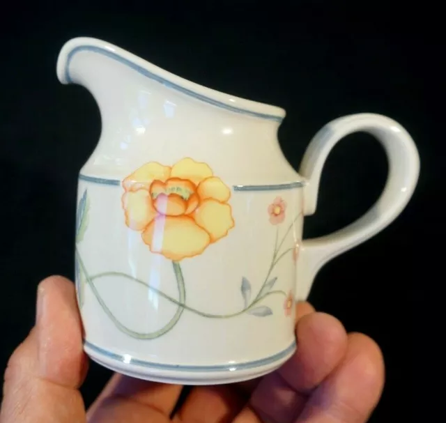 Beautiful Villeroy Boch Albertina Creamer